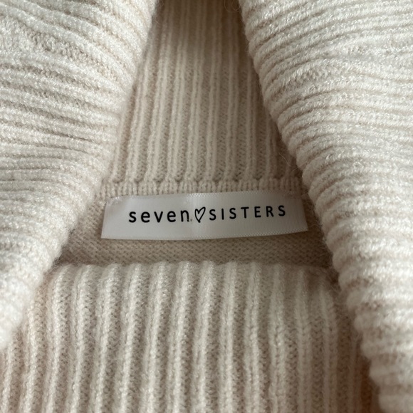 M BOUTIQUE OFF THE SHOULDER KNIT SWEATER - Picture 4 of 5